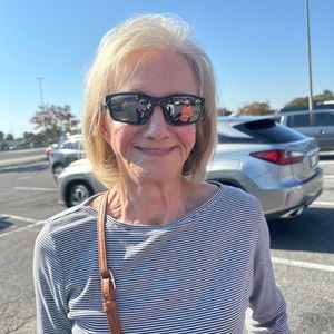 Meet your Posher, Patricia